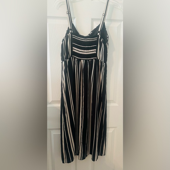 NWT: Xhilaration, Black & White Striped Sundress, Medium - Picture 2 of 4